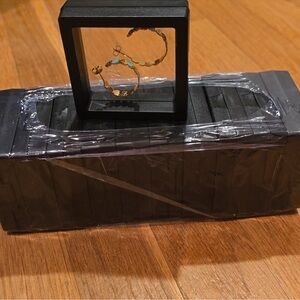 Jewelry 3D Floating Floating Display Case Quantity (10)